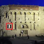 Apartman Golden Gate Luxury - Unique Unesco Location Split